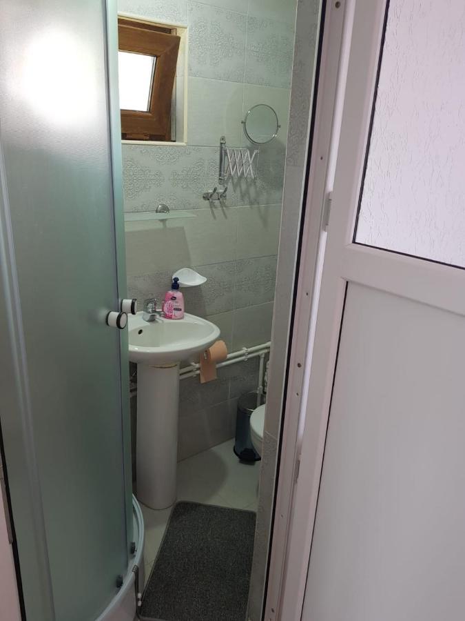La Bunicu Villa Polovragi Exteriör bild