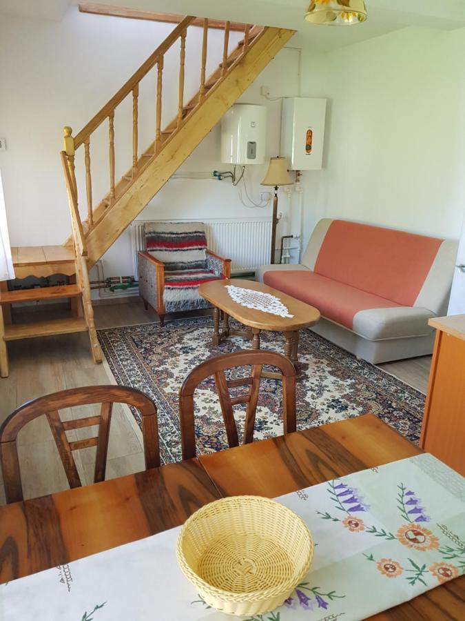 La Bunicu Villa Polovragi Exteriör bild
