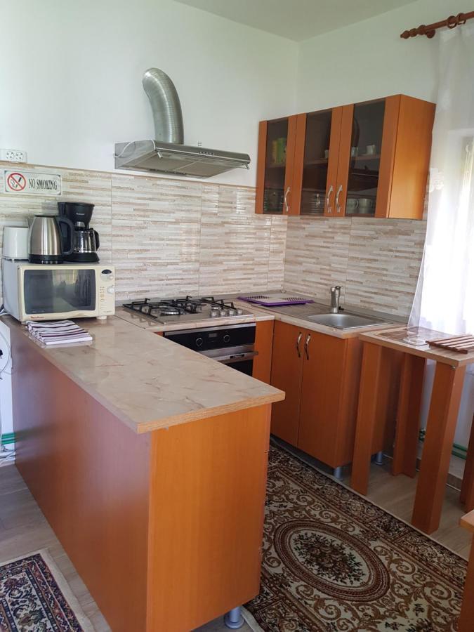 La Bunicu Villa Polovragi Exteriör bild
