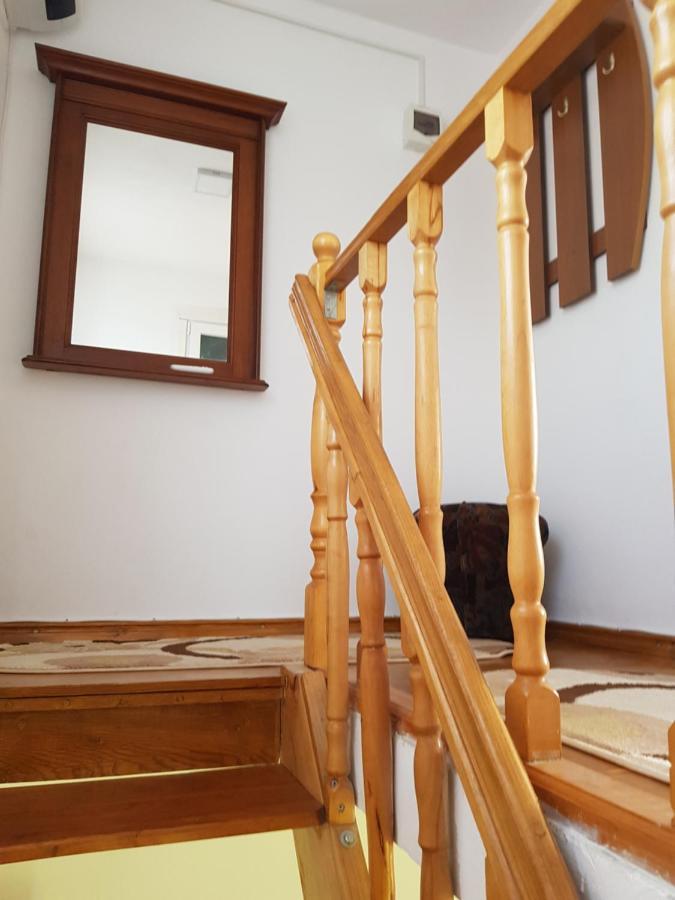 La Bunicu Villa Polovragi Exteriör bild