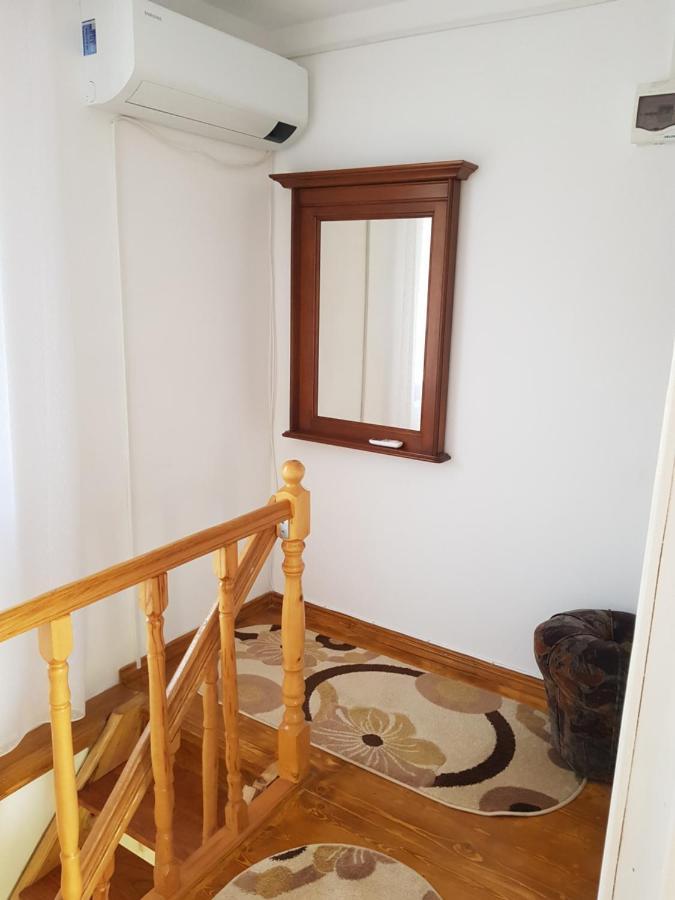 La Bunicu Villa Polovragi Exteriör bild