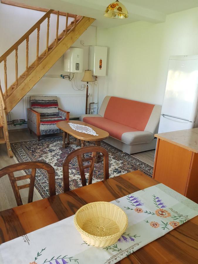 La Bunicu Villa Polovragi Exteriör bild