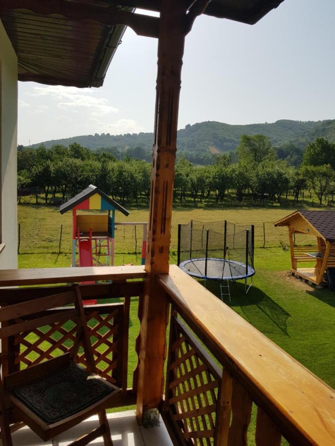 La Bunicu Villa Polovragi Exteriör bild